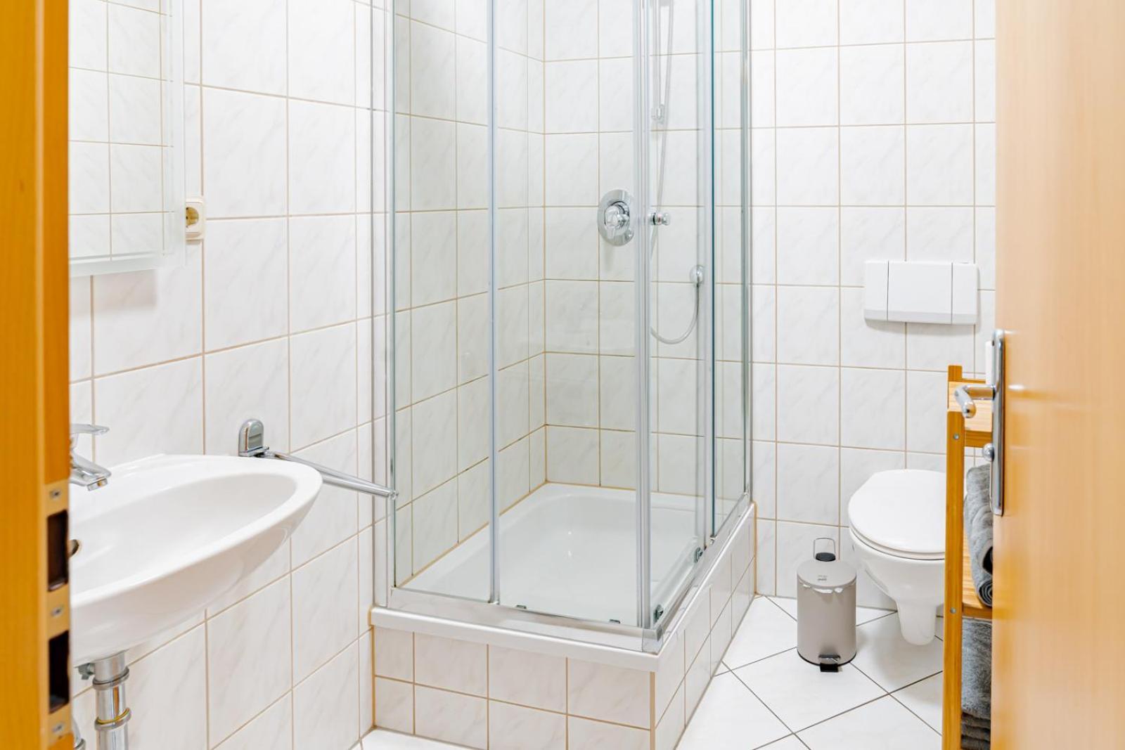 Apartmenthaus Chrischanshof Rostock Zimmer foto