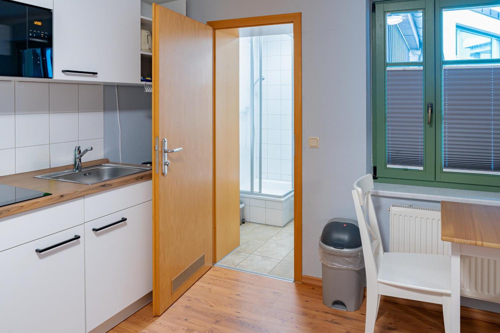 Apartmenthaus Chrischanshof Rostock Exterior foto